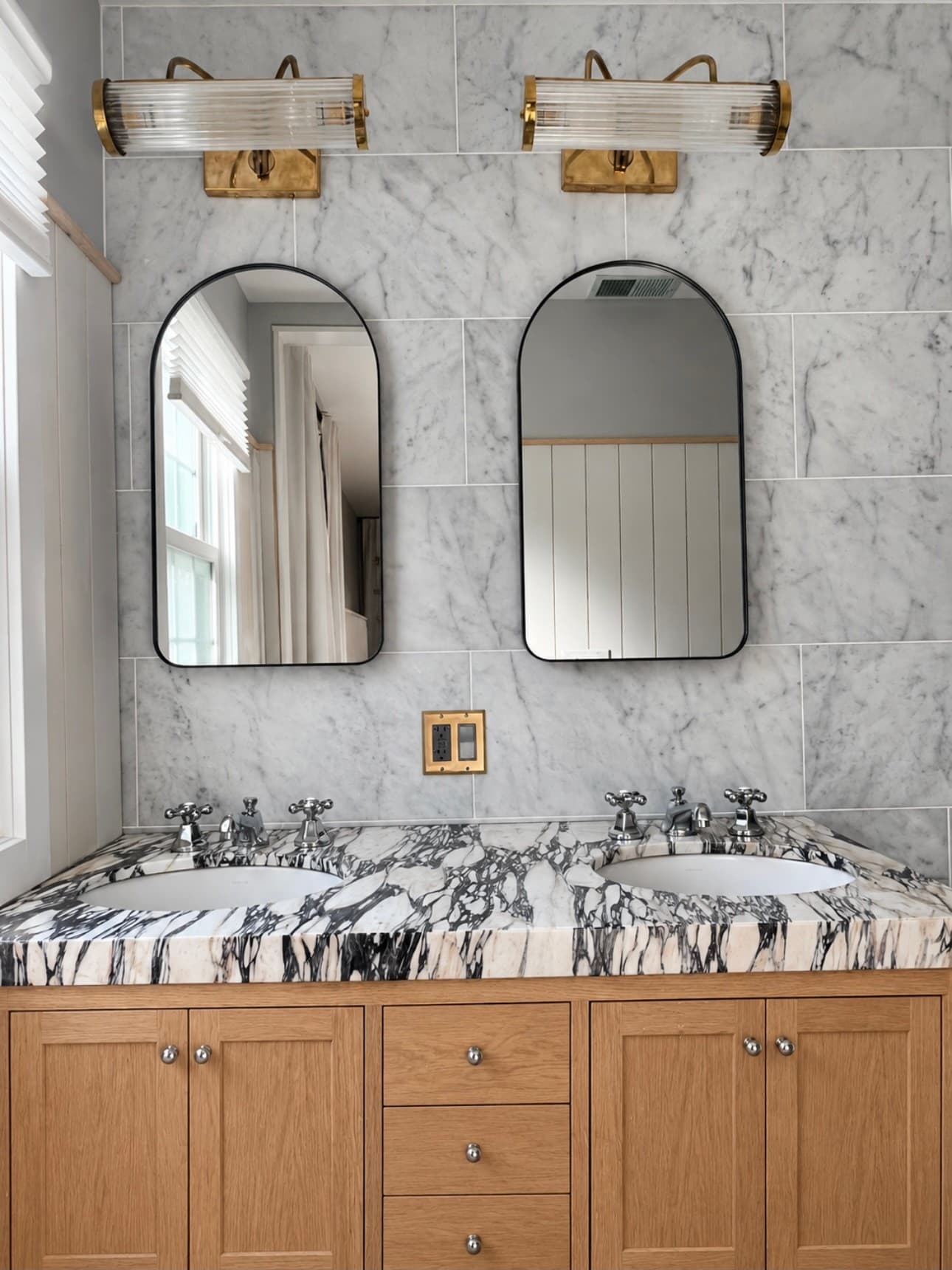 Arched Mirror Double Vanity — Photo 1