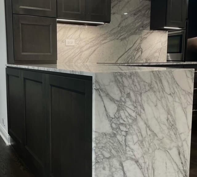 Calacatta Vagli Kitchen — Photo 3