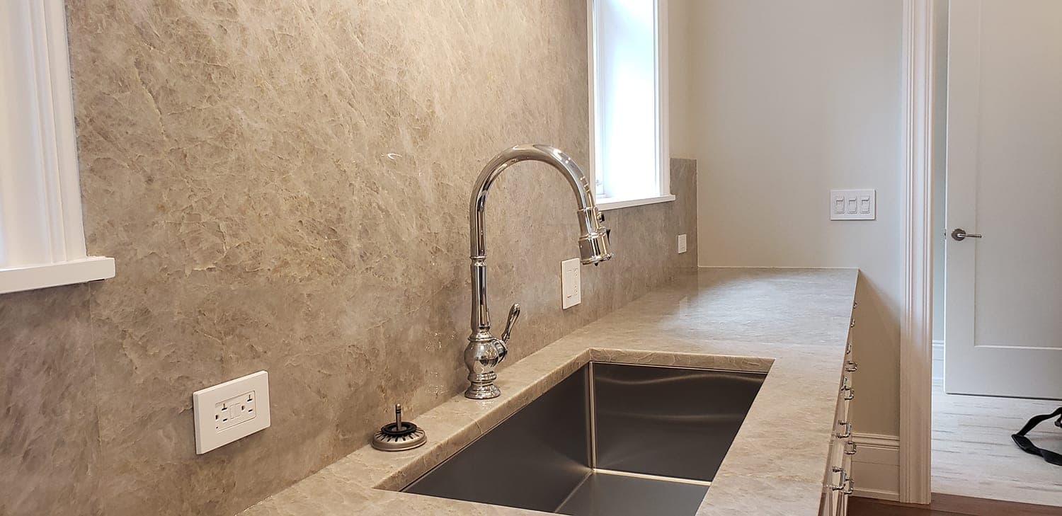 Gold Coast Townhome — Photo 5