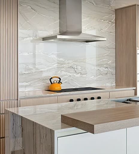 Lux — Photo 3