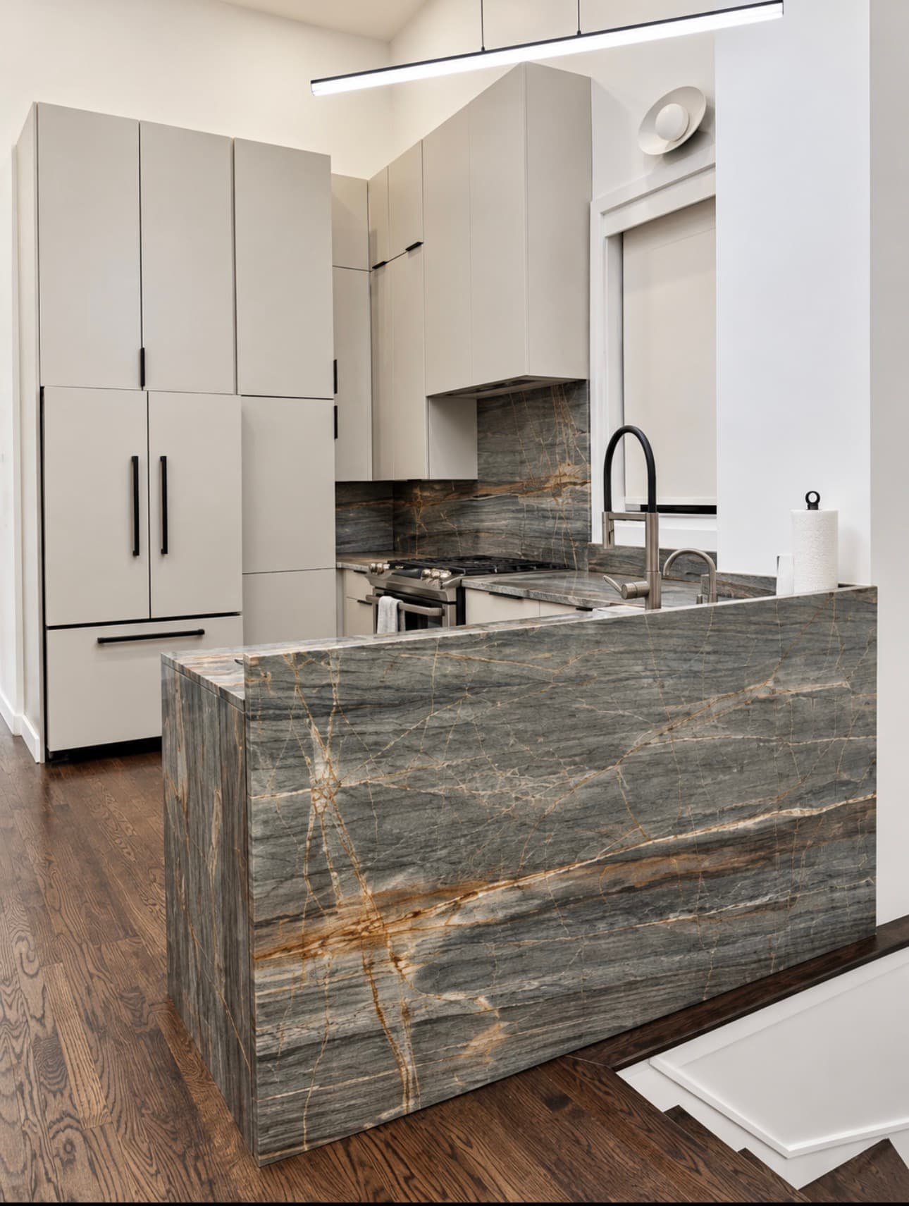 Modern City Kitchen 2025 — Photo 1