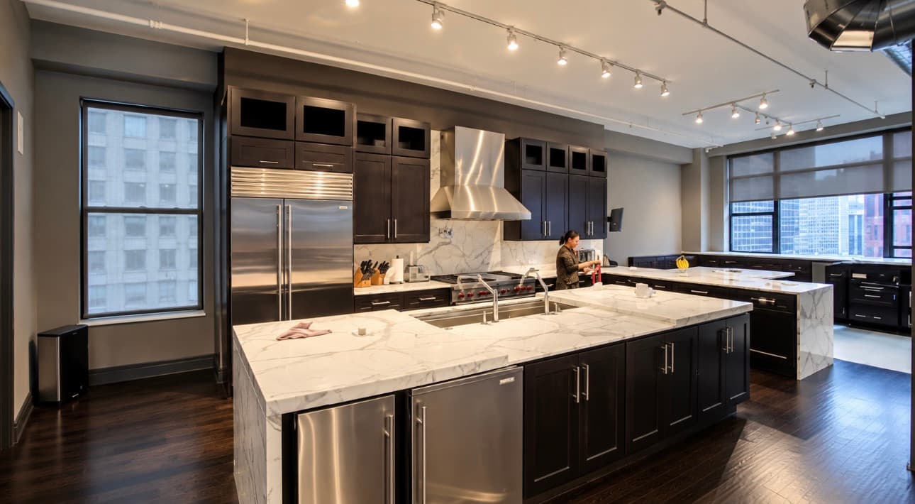 Modern Loft — Photo 3