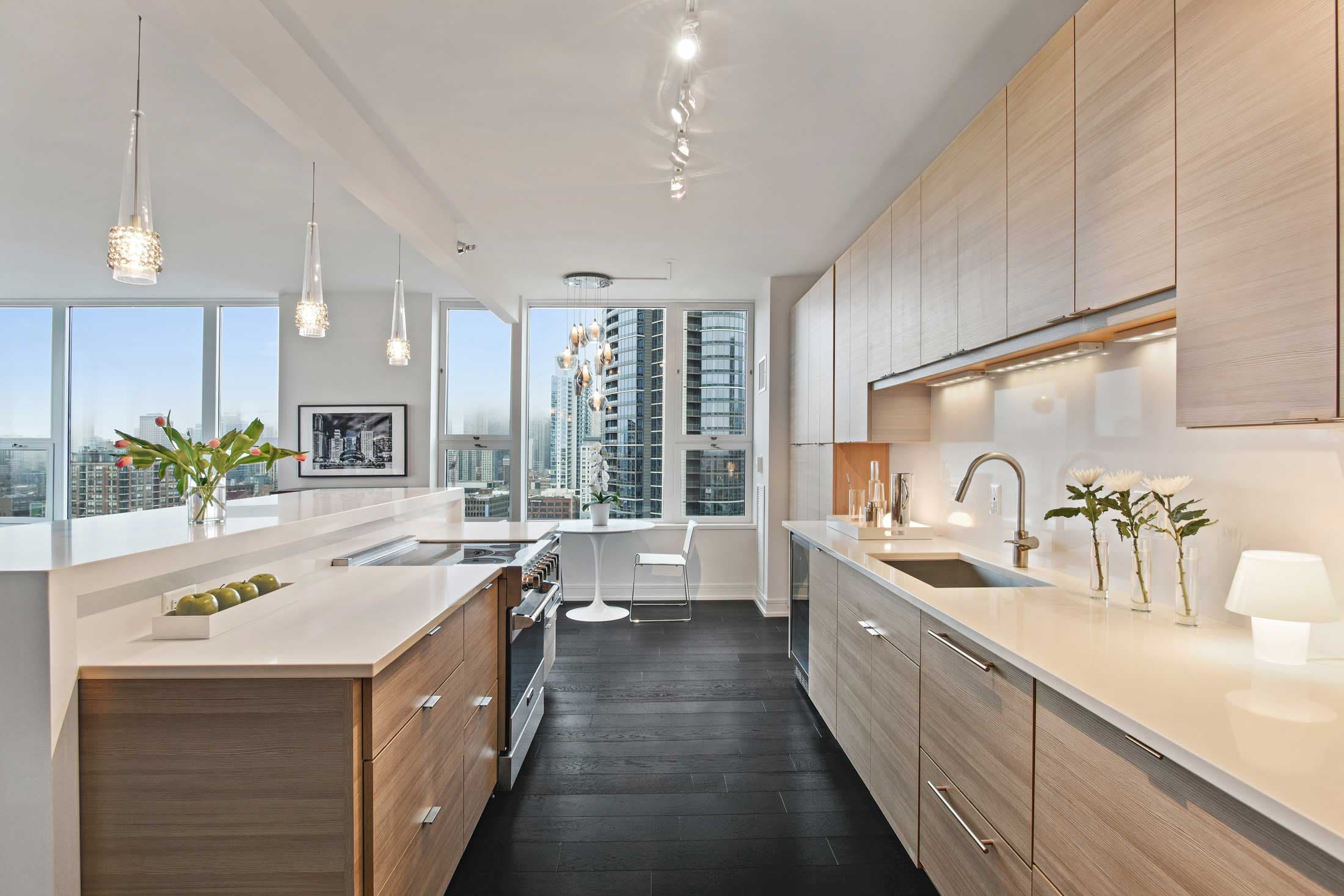West Loop Condo — Photo 5