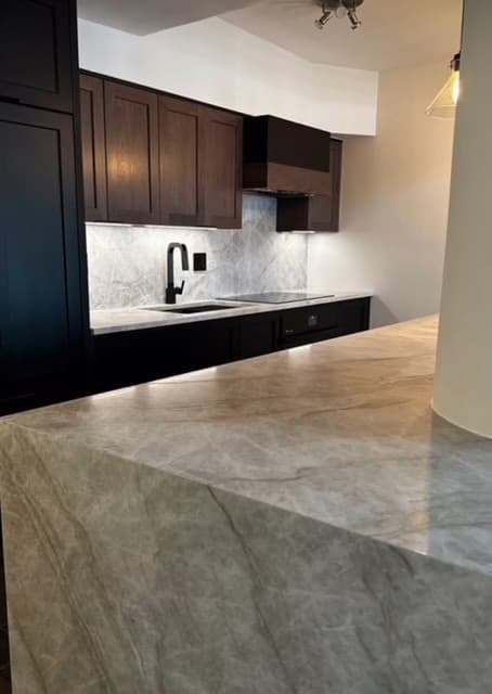 Taj Mahal Quartzite Kitchen — Stone City project