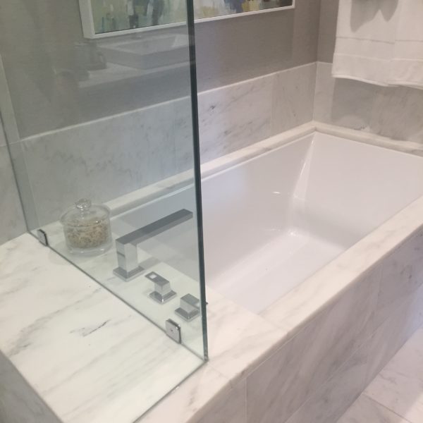 modern-white-marble-bathtub